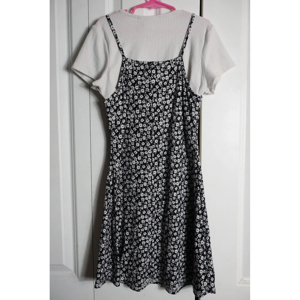 Ollie Belle Dress Size 12 90s Aesthetic Floral Cami White Tee Black
